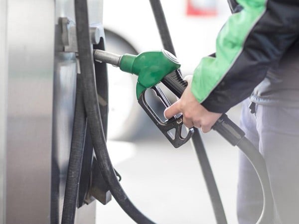 Centre imposes export duty on petrol, diesel, aviation fuel