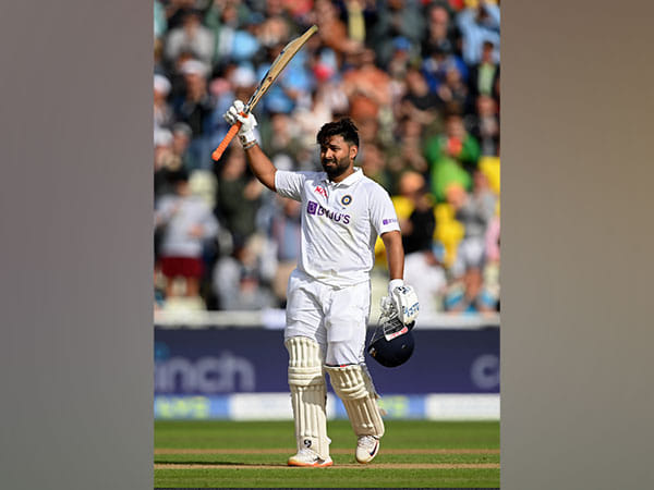 Cricket fraternity praises Rishabh Pant for his heroic knock against England in fifth Test