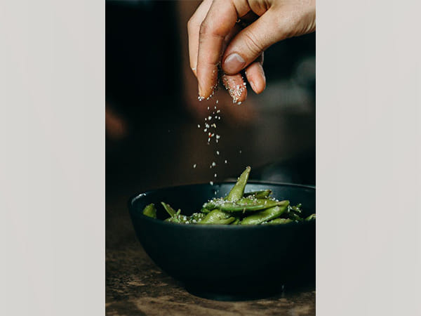  Do you know adding extra salt to your food linked to higher risk of premature death?