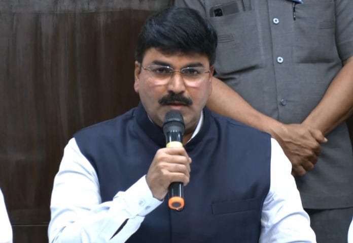 Rahul Shewale to be leader of Shiv Sena in Lok Sabha, Bhavana Gawali to remain chief whip