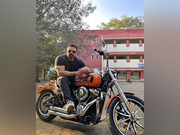  Had permission for metro coach booking, fans didn't damage property: Gaurav Taneja 