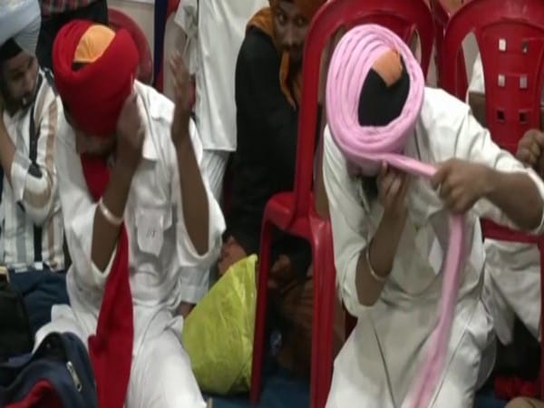 Turban-tying contest held in Amritsar in memory of singer Sidhu Moose Wala