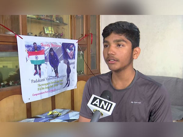 13-yr-old Hyderabad boy climbs Mt Kang Yatse, Mt Dzo Jongo