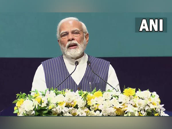 India is leading Industrial Revolution 4.0: PM Modi