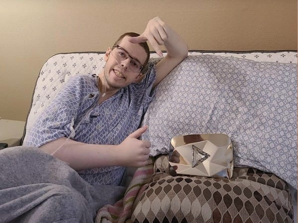 Popular YouTuber Technoblade dies from cancer