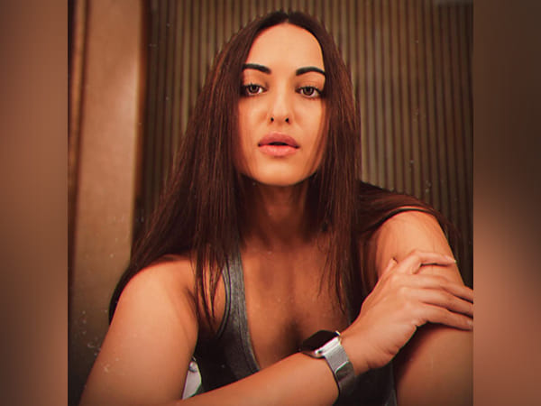 Sonakshi Sinha shares late night cardio experience