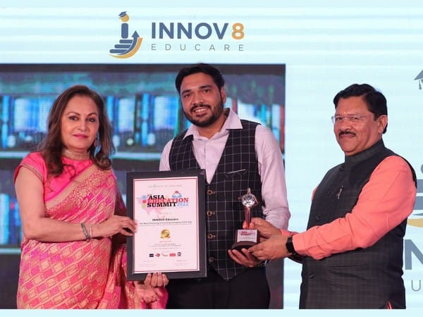 Nishant Sharma, CEO, INNOV8 Educare received the award of 