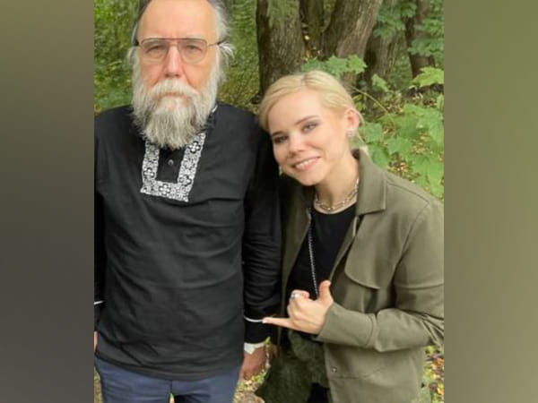 Did daughter of Aleksander Dugin, known as 'Putin's brain', die in Moscow car accident?