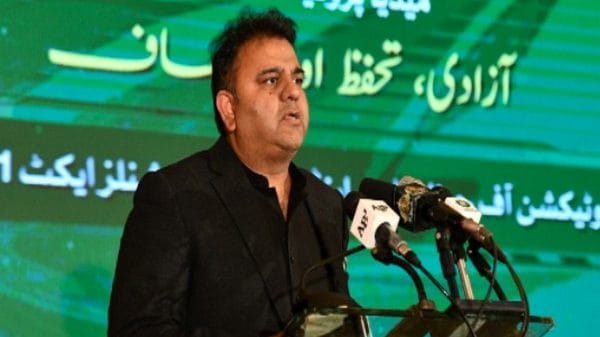 Senior PTI leader slams Sharif govt, claims torture of Shahbaz Gill in custody
