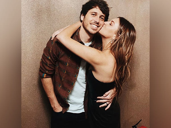 Singer Kelsea Ballerini and Morgan Evans call it quits