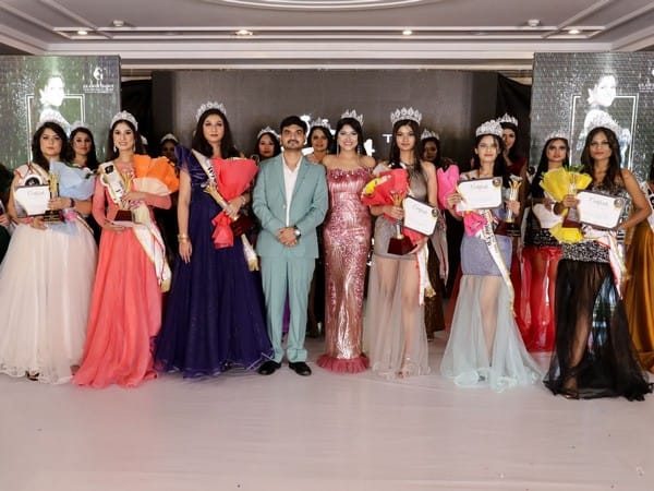 Kaveesha Verma and Sushama win in Premium Beauty Pageant Glam Guidance Miss/Mrs India Universe 2022 in their categories