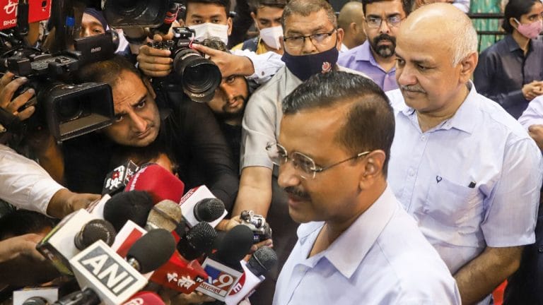 AAP cheers CAG revenue-surplus find as nod to ‘honesty’. But it wasn’t all rainbows & butterflies