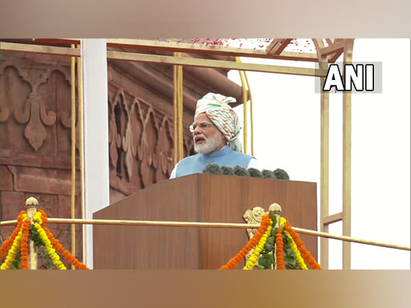 PM Modi gives 5 pledges 'panch prans' to fulfil dreams of country in next 25 years