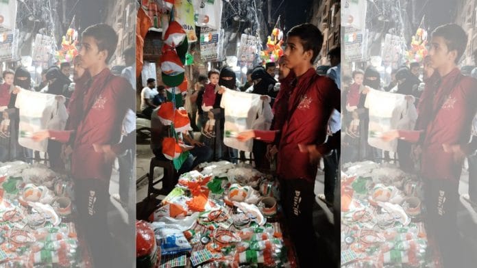Muslim women shopping for the Independence Day celebration | Photo: HA collection