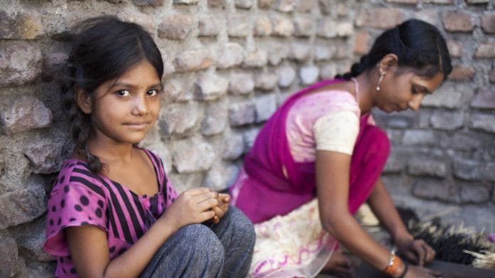Woman and Child working in Rural India | Flickr