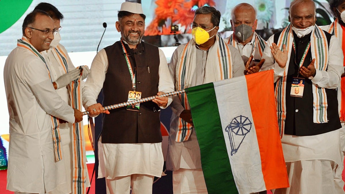 (L-R) Dinesh Gundu Rao, DK Shivakumar, Siddaramaiah and Mallikarjun Kharge | ANI file photo