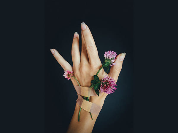 Scientists reveal using sound, bubbles make bandages stickier, durable