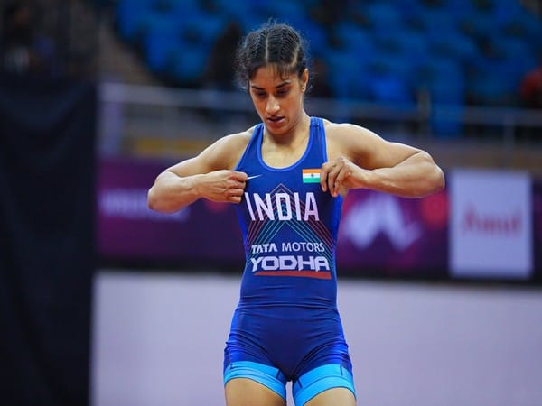 CWG 2022: Indian wrestler Vinesh Phogat wins gold in Women's Freestyle 53kg