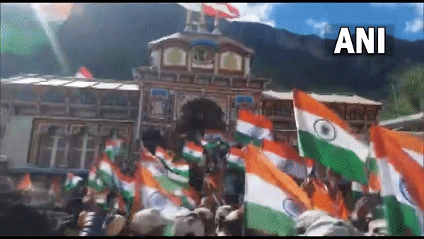 Uttarakhand: ITBP personnel, locals take part in Tiranga yatra in Badrinath