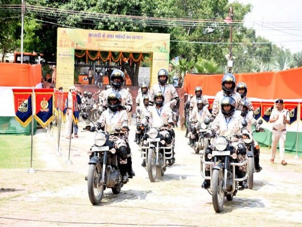 Ashwini Vaishnaw 'flags in' RPF bike rally at Red fort consisting of 75 motorcycles