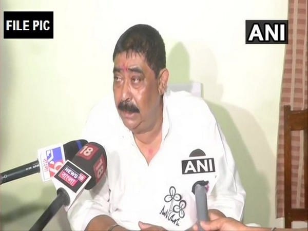 CBI asks TMC Birbhum district chief to appear in connection with cattle smuggling case