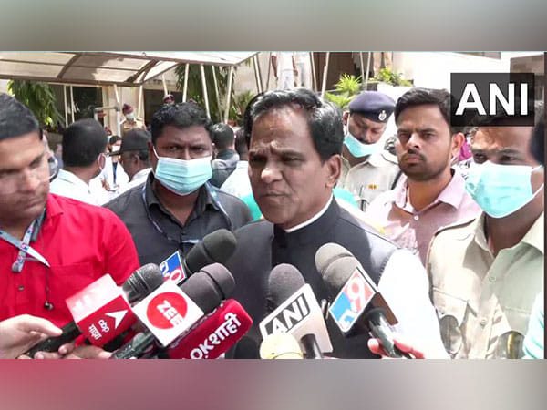 Union minister says ED raids on Sanjay Raut's residence not politically motivated