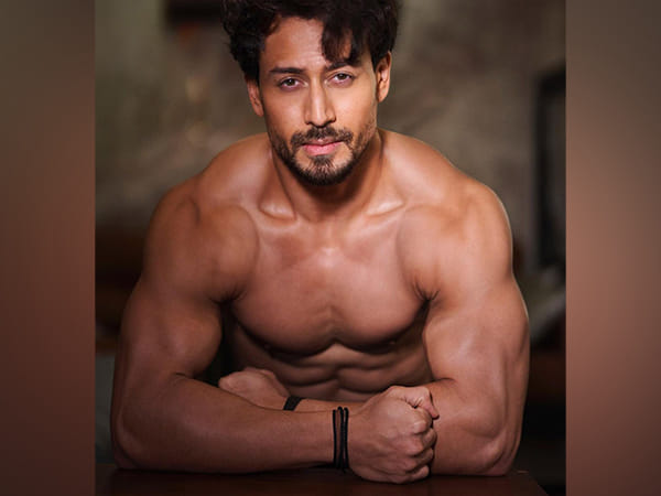 Tiger Shroff shows his bruised back after performing intense action scene