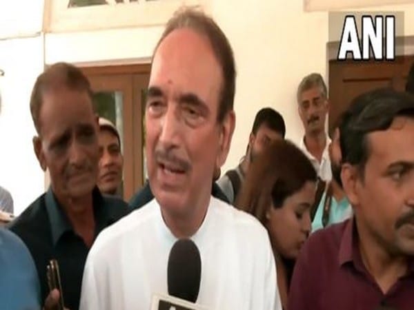 Over 36 Congress leaders, J-K NSUI leaders resign in solidarity with Ghulam Nabi Azad
