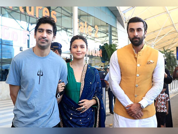 Boycott Brahmastra trend solidifies on social media after Ranbir-Alia face protest in Ujjain