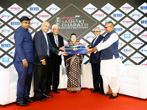 Rajashree Birla, Nadir Godrej and Deepak Parekh launched the 'Sashakt Bharat' coffee table book