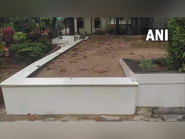 Detailed inquiry ordered in matter of beautification of Yaqoob Memon's grave