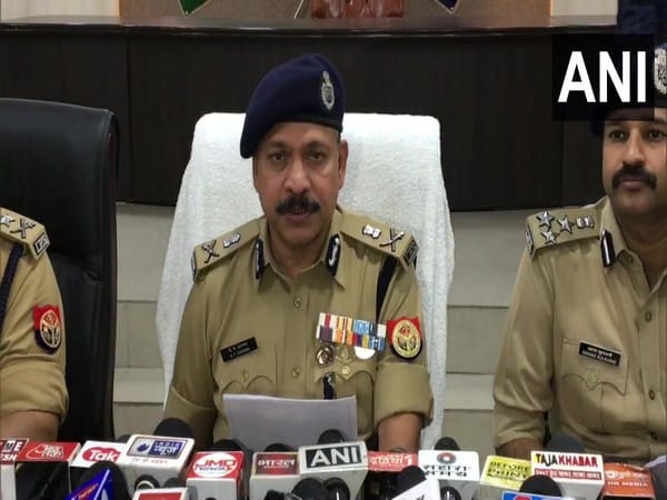 UP: 3 persons arrested in connection with cyber fraud in Kanpur