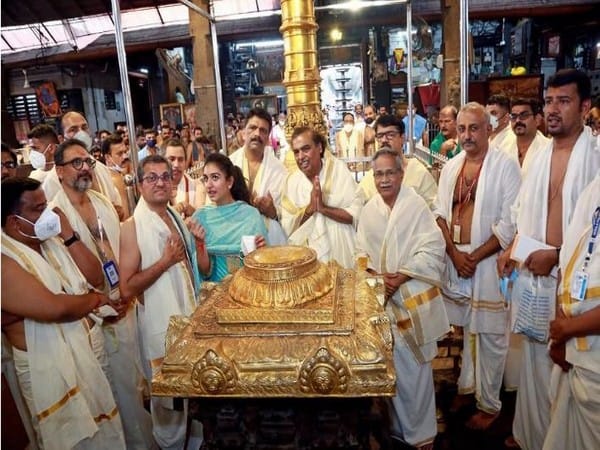 Kerala: Reliance Industries chairman Mukesh Ambani visits Guruvayur Shri Krishna Temple