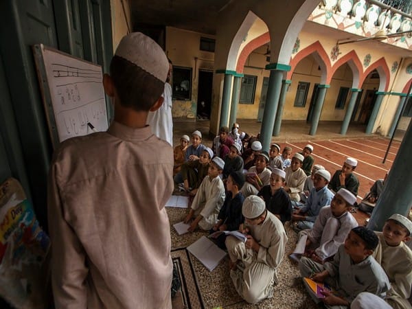 Pakistan school expels 4 students of Ahmadi minority community 