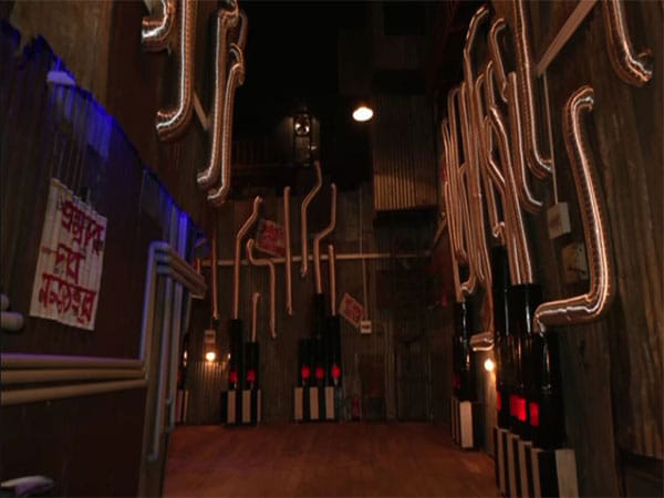 Kolkata Durga puja pandal enlivens with 'Tandav' 