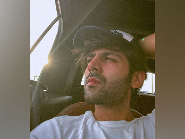 Kartik Aaryan sends warm birthday wishes to 'Pyaar Ka Punchnama' director Luv Ranjan