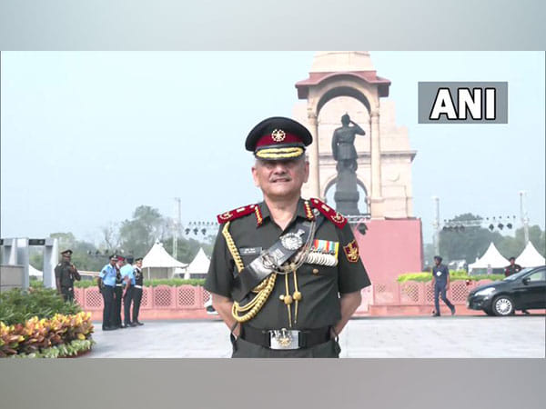 Delhi: Gen Anil Chauhan assumes charge as India's new CDS, visits National War Memorial 