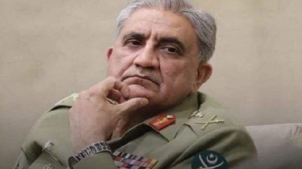 Pakistan: Flood relief, economy takes backstage; debate over next Army Chief hot topic   