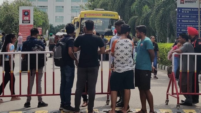 Students leaving Chandigarh University | Bismee Taskin | ThePrint