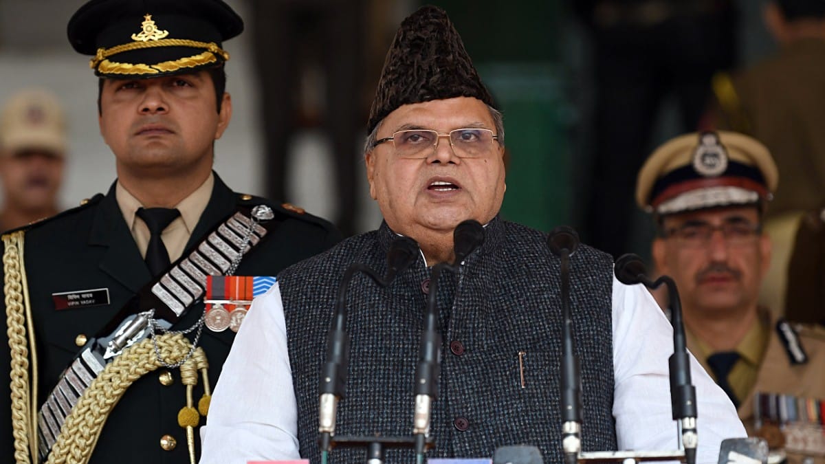 Satya Pal Malik delivering a speech as then J&K Governor in Srinagar on 21 October, 2019 | ANI