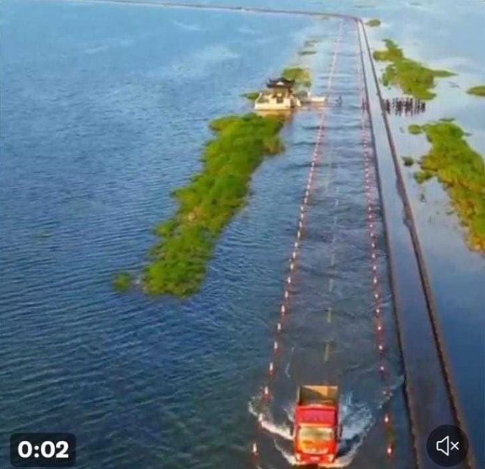 Photo of the Yongxiu-Wucheng Road in China's Jiujiang | Photo: Twitter