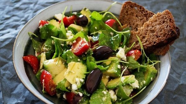 What foods can ensure you don’t gain weight this winter? Start with this lentil-vegetable soup