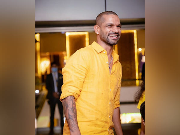 Shikhar Dhawan to make his Bollywood debut with Huma Qureshi, Sonakshi Sinha's 'Double XL' 