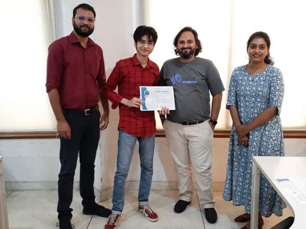 Connecting Recruiters, Candidates, Colleges & Small Scale Companies/Startups like never before