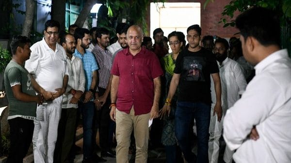 CBI refutes Sisodia's 