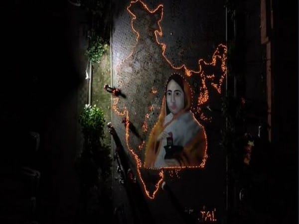 Madhya Pradesh: India's map made with 51,000 diyas, portrait of Goddess Ahilya Bai with rangoli 