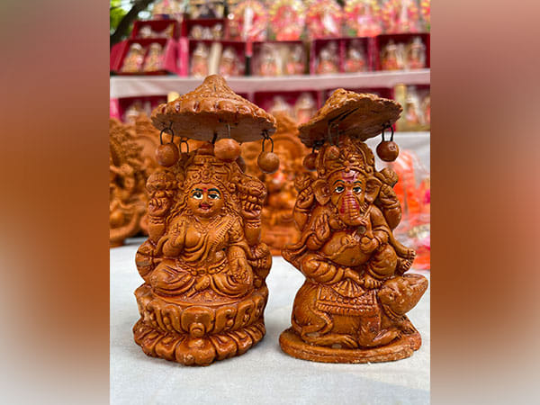 Diwali 2022: Vidhi, Muhurat for Lakshmi - Ganesh Puja