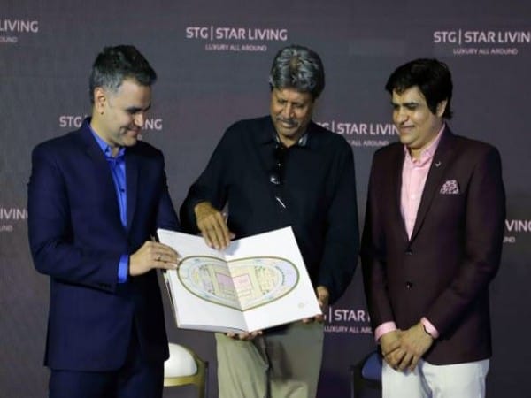 Kapil Dev now becomes a resident of Thane STG - Star Living