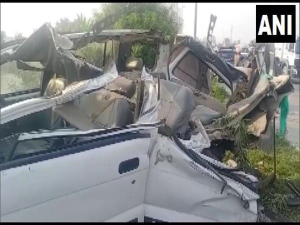UP: 6 killed, 5 injured in car accident in Prayagraj