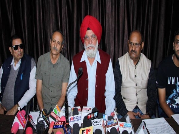 Saini community in J-K expresses gratitude to PM Modi for giving OBC status